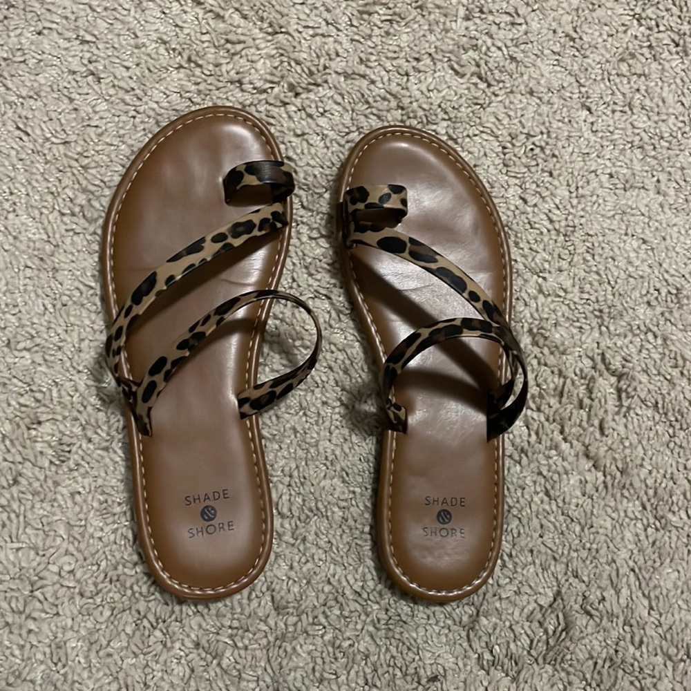 Shade and Shore sandals